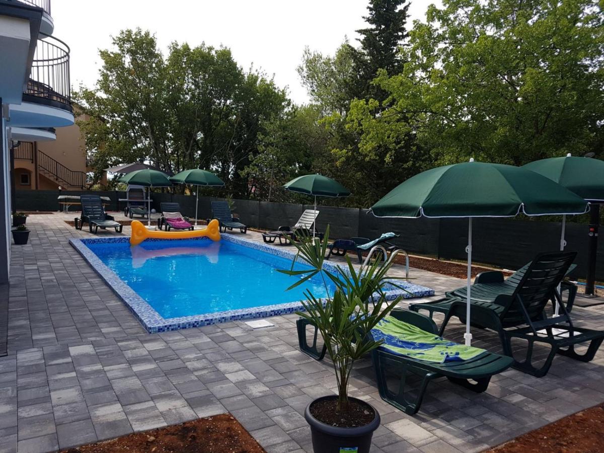 Apartmani Zaric Malinska Esterno foto