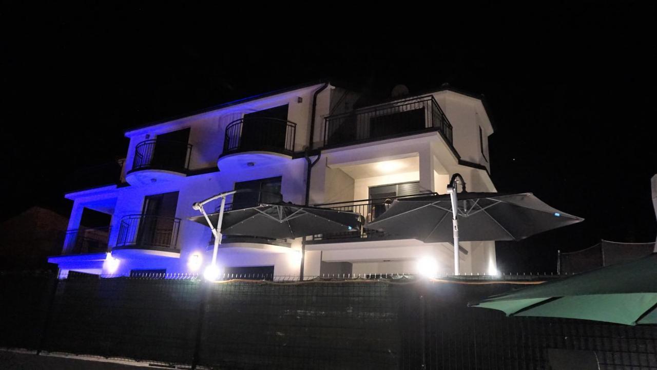 Apartmani Zaric Malinska Esterno foto