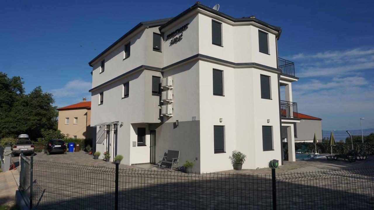 Apartmani Zaric Malinska Esterno foto