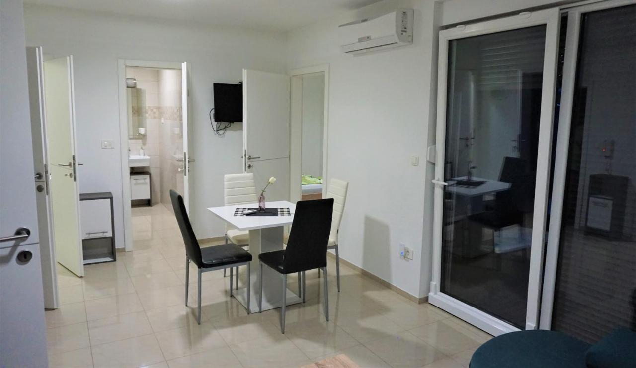 Apartmani Zaric Malinska Esterno foto