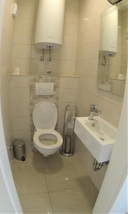 Apartmani Zaric Malinska Esterno foto