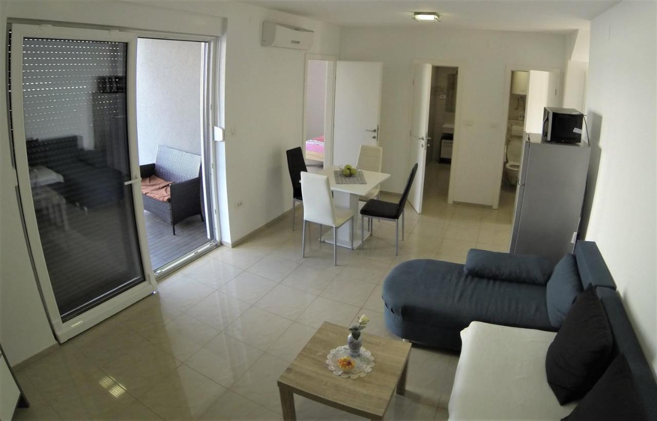 Apartmani Zaric Malinska Esterno foto