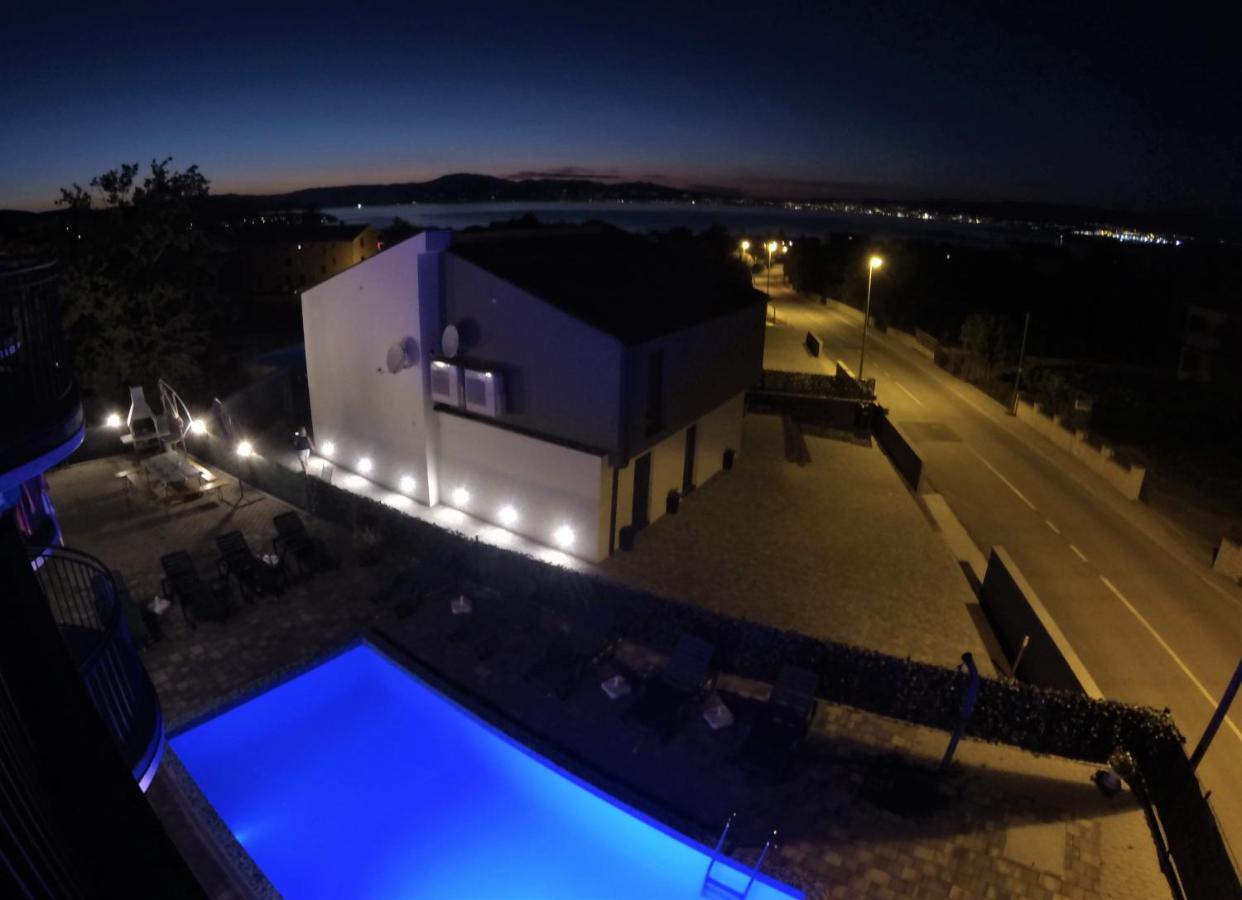 Apartmani Zaric Malinska Esterno foto