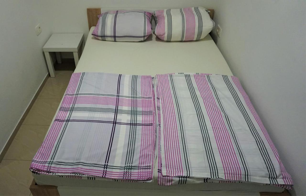 Apartmani Zaric Malinska Esterno foto